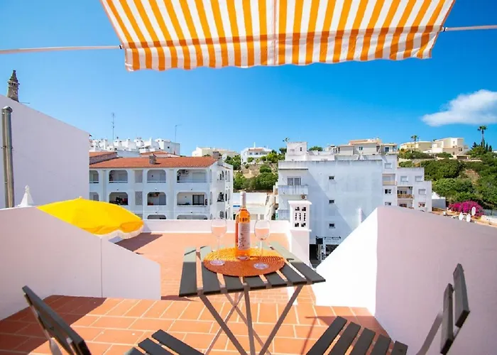 Ruca - Centrally & Modernized *